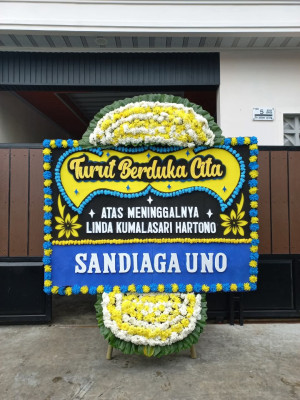 Papan Bunga Duka di Bintang Ara